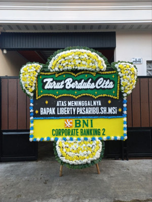 Papan Bunga Duka di Pentadu Barat